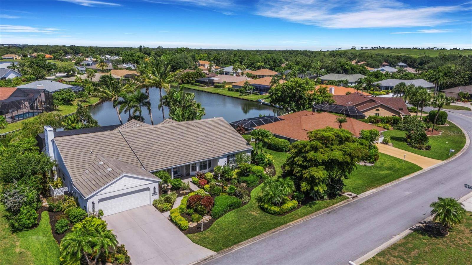 5679 COUNTRY LAKES DR #7, Sarasota, FL 34243