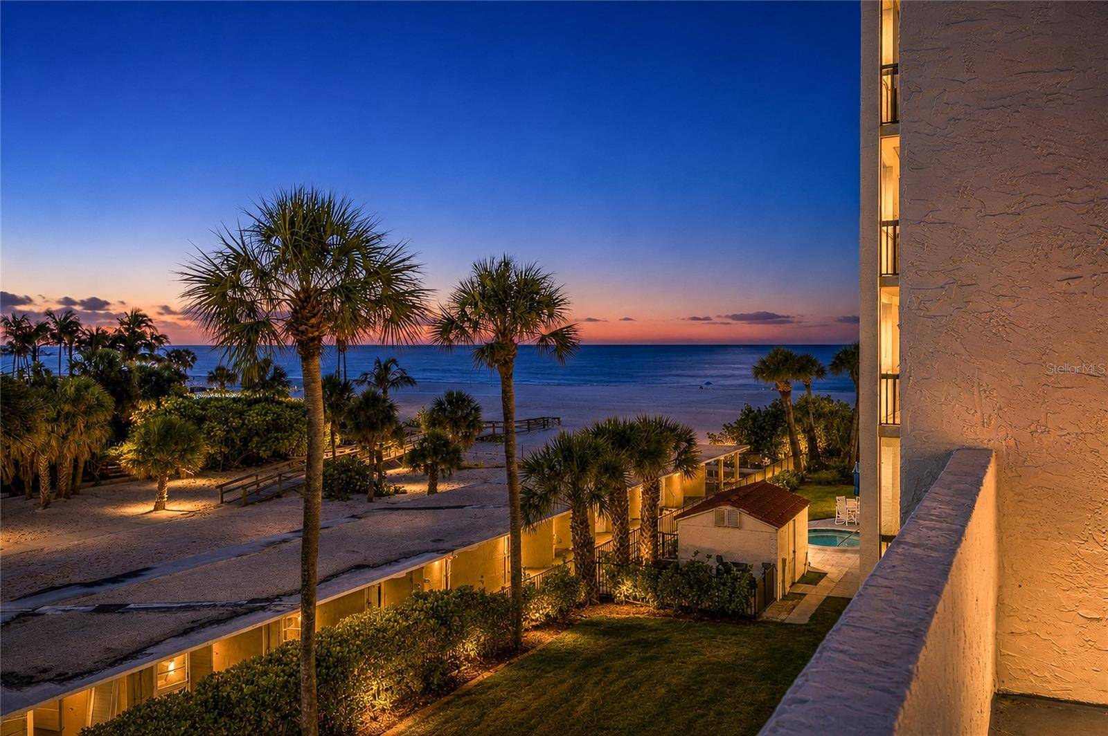 1100 BENJAMIN FRANKLIN DR #305, Sarasota, FL 34236