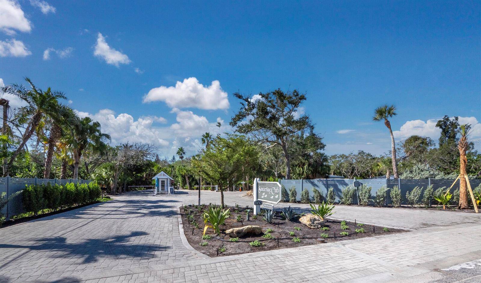 7219 PINE NEEDLE RD, Sarasota, FL 34242