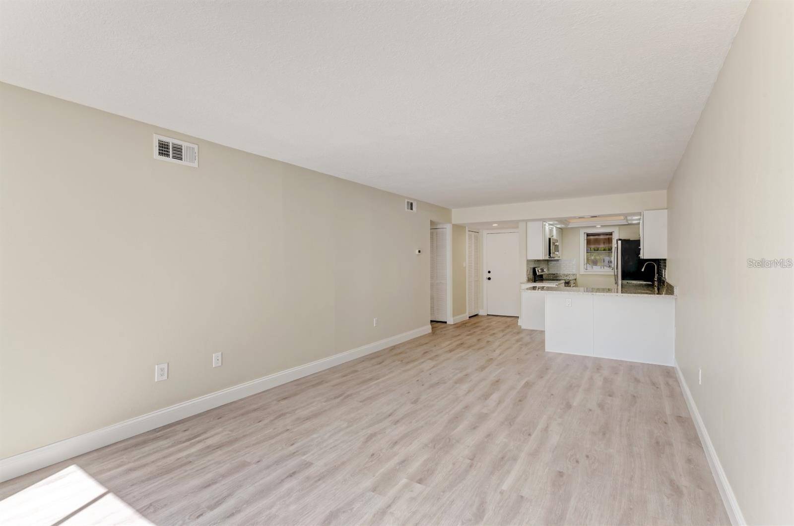 129 TYLER DR #101, Sarasota, FL 34236