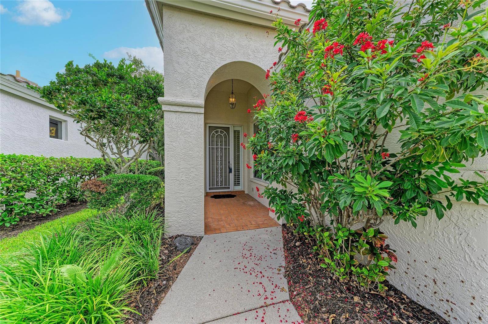 3883 ALAMANDA DR, Sarasota, FL 34238