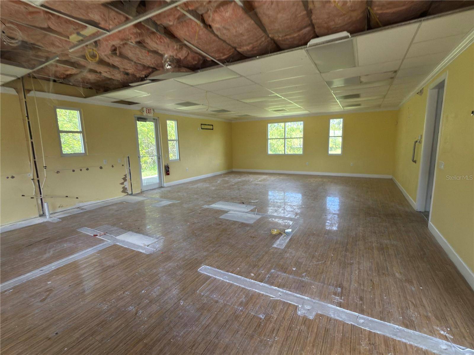 3075 BOBCAT VILLAGE CENTER RD, North Port, FL 34288