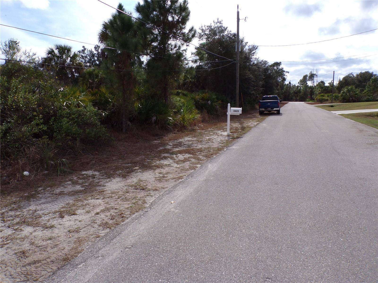 DRYDEN ST, North Port, FL 34288