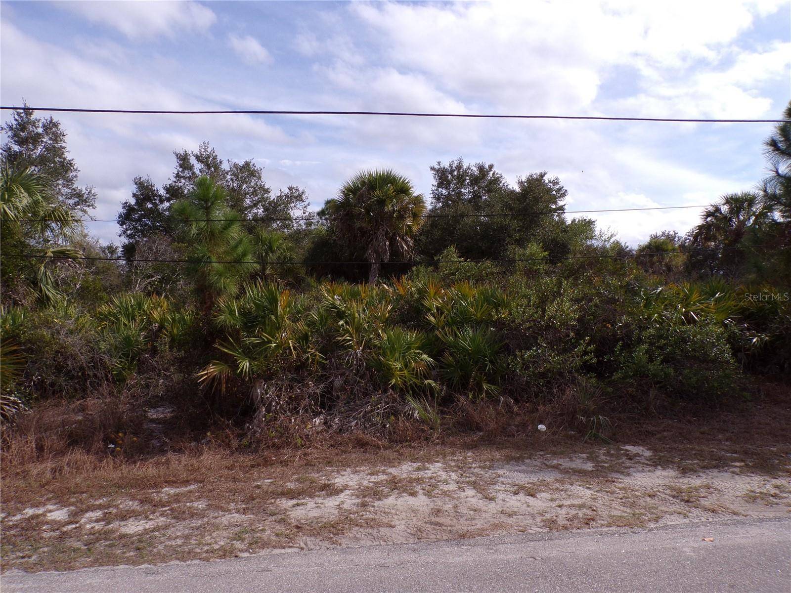 DRYDEN ST, North Port, FL 34288