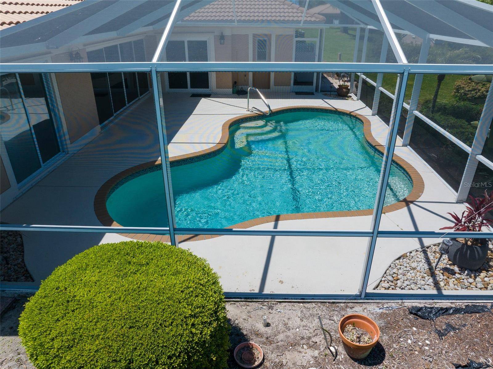 3162 E VILLAGE DR, Venice, FL 34293