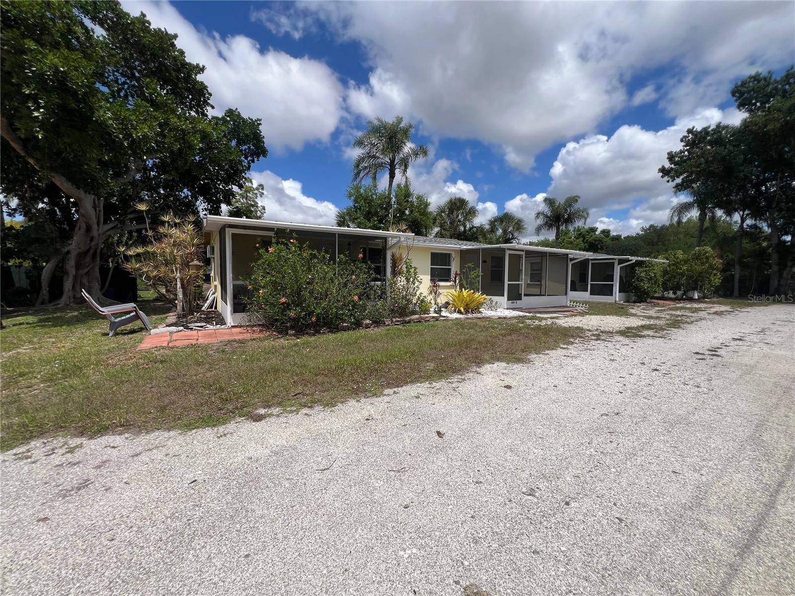 275 PINEAPPLE ST #B, Englewood, FL 34223