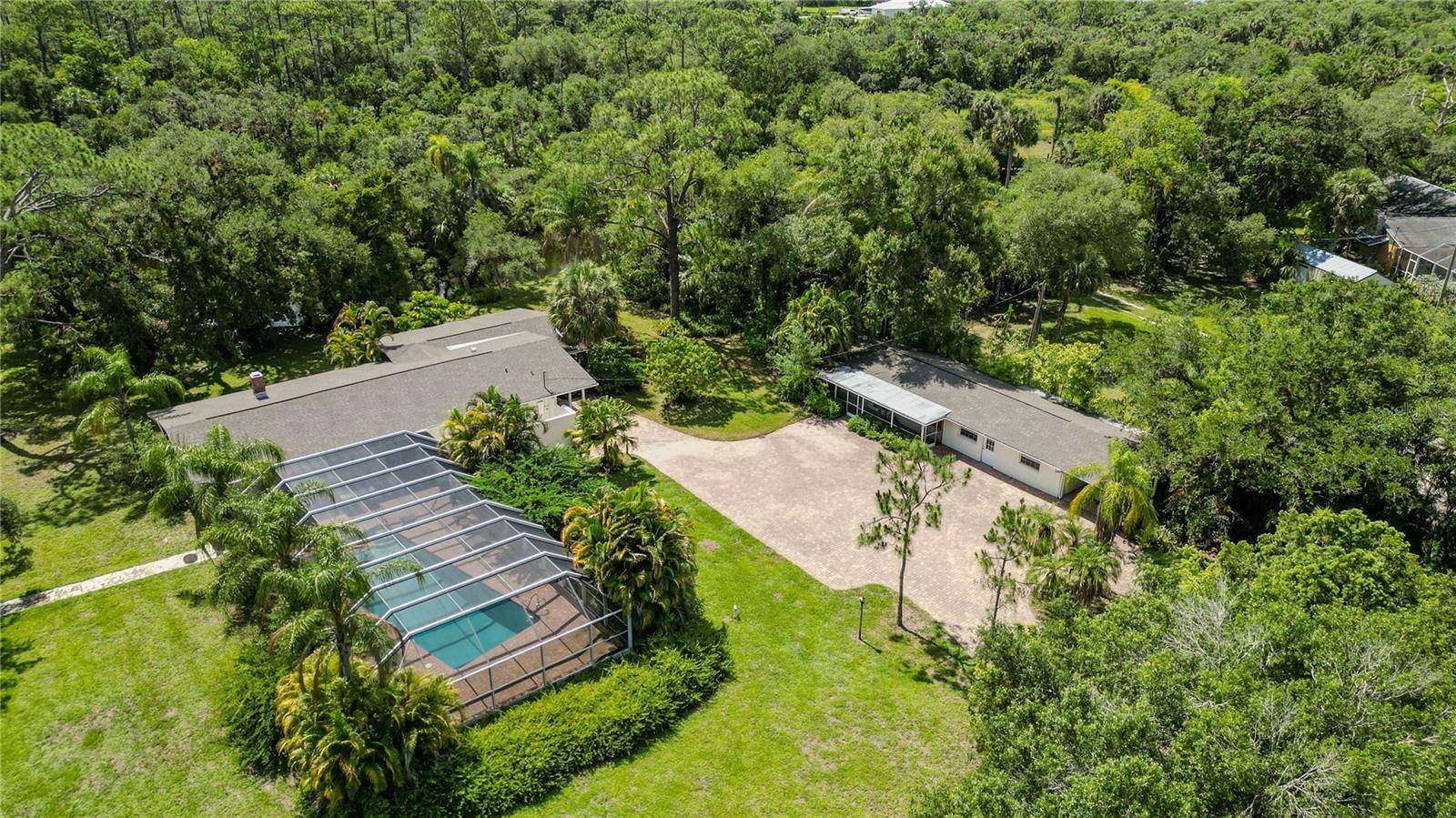 18220 ELMWOOD DR, Alva, FL 33920