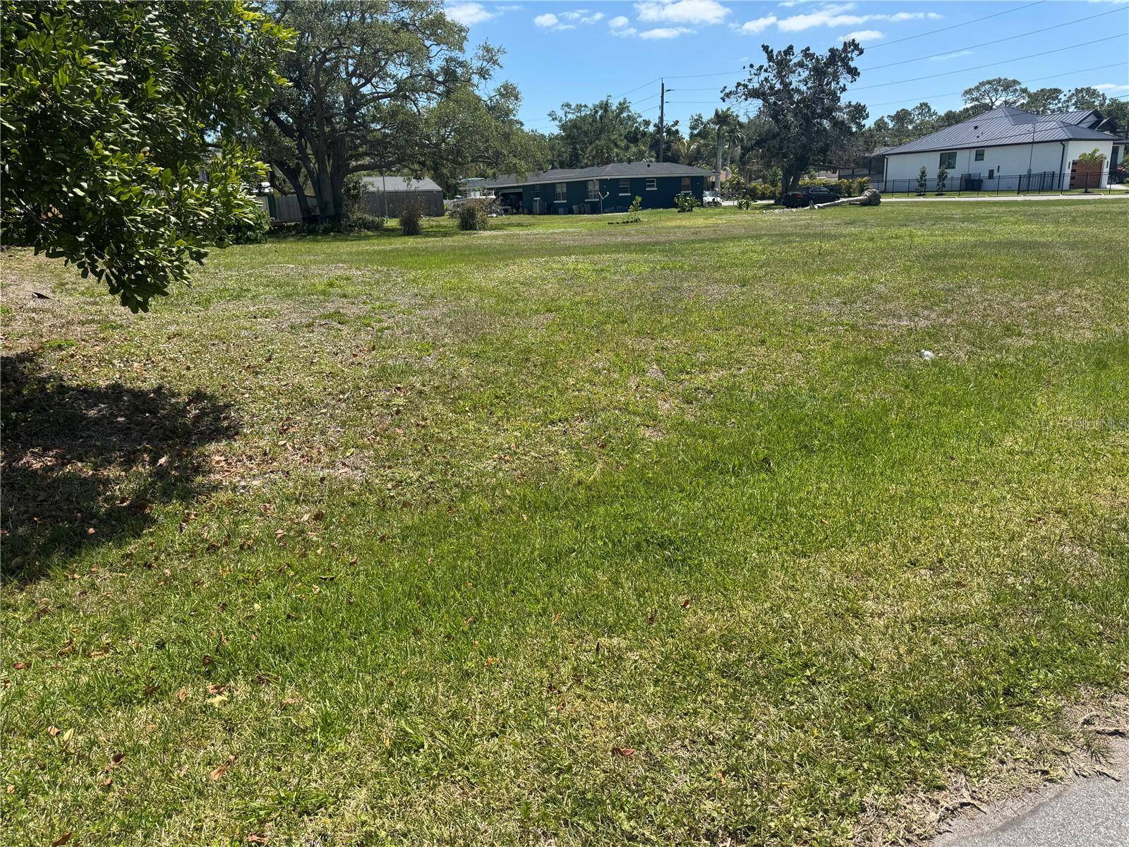 BONITO AVE, Nokomis, FL 34275