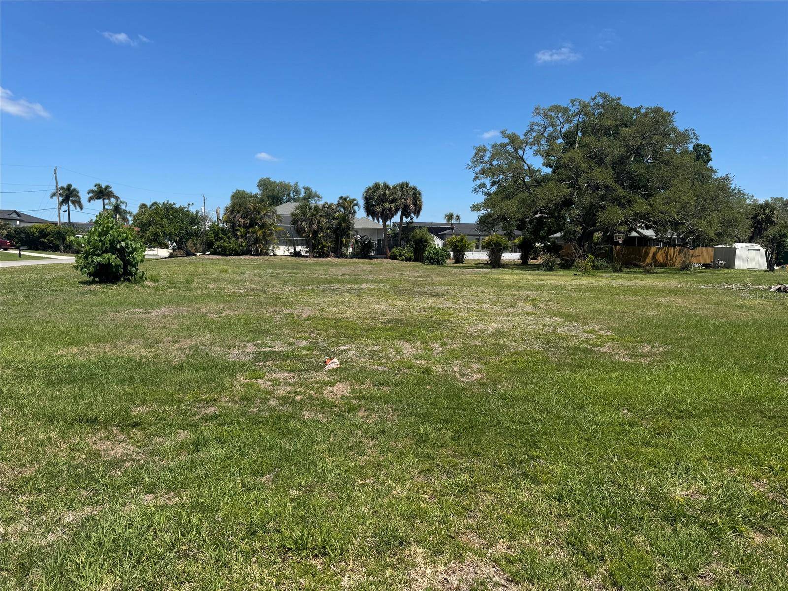 DONA WAY, Nokomis, FL 34275