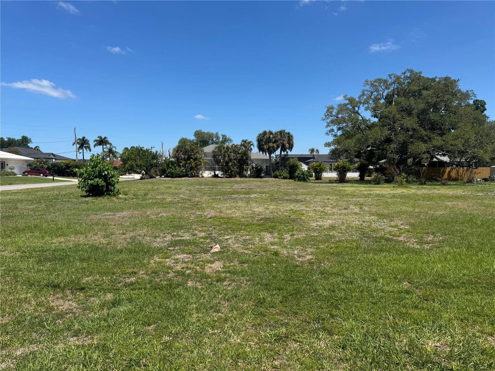 DONA WAY, Nokomis, FL 34275