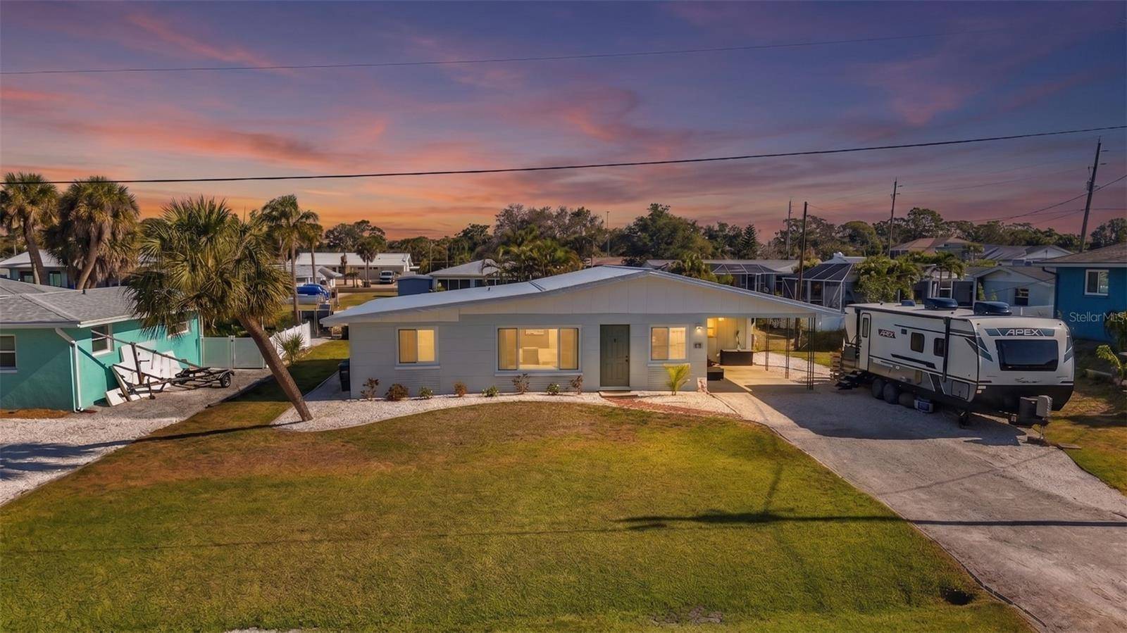 1495 S MARYKNOLL RD, Englewood, FL 34223