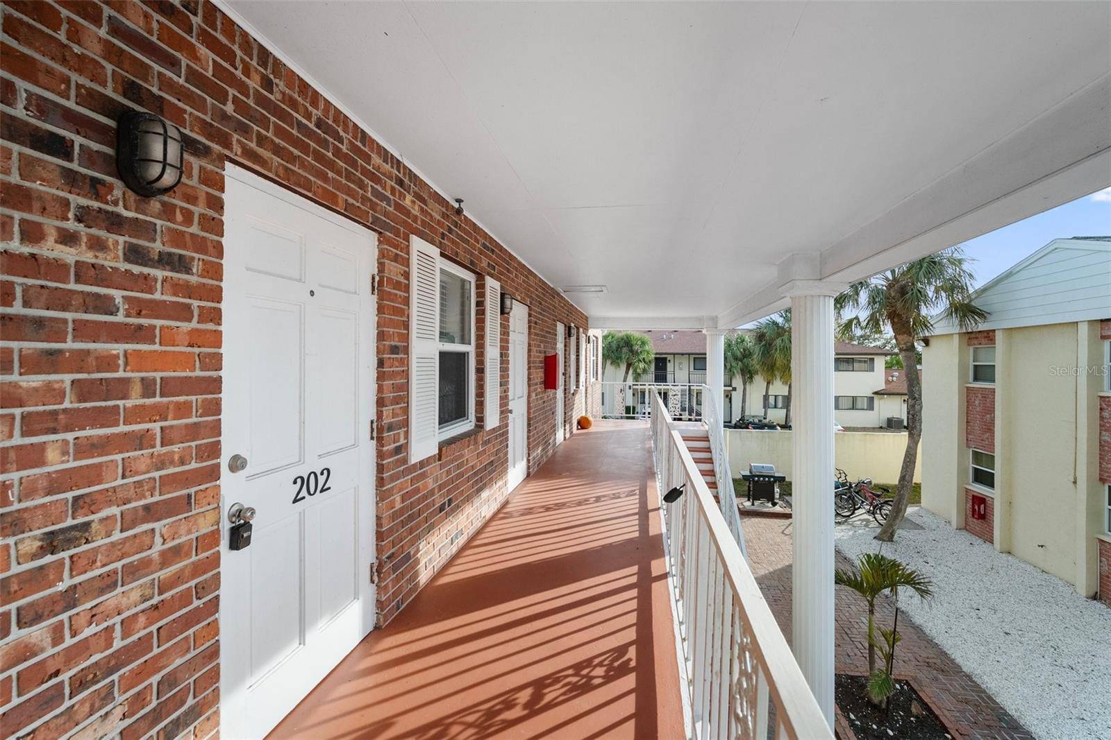 380 BASE AVE E #202, Venice, FL 34285