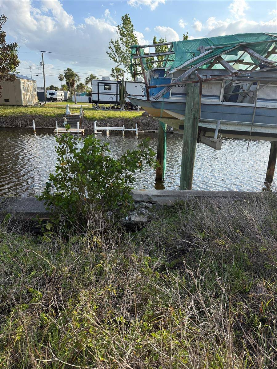 4153 HOLLIS AVE, Port Charlotte, FL 33953