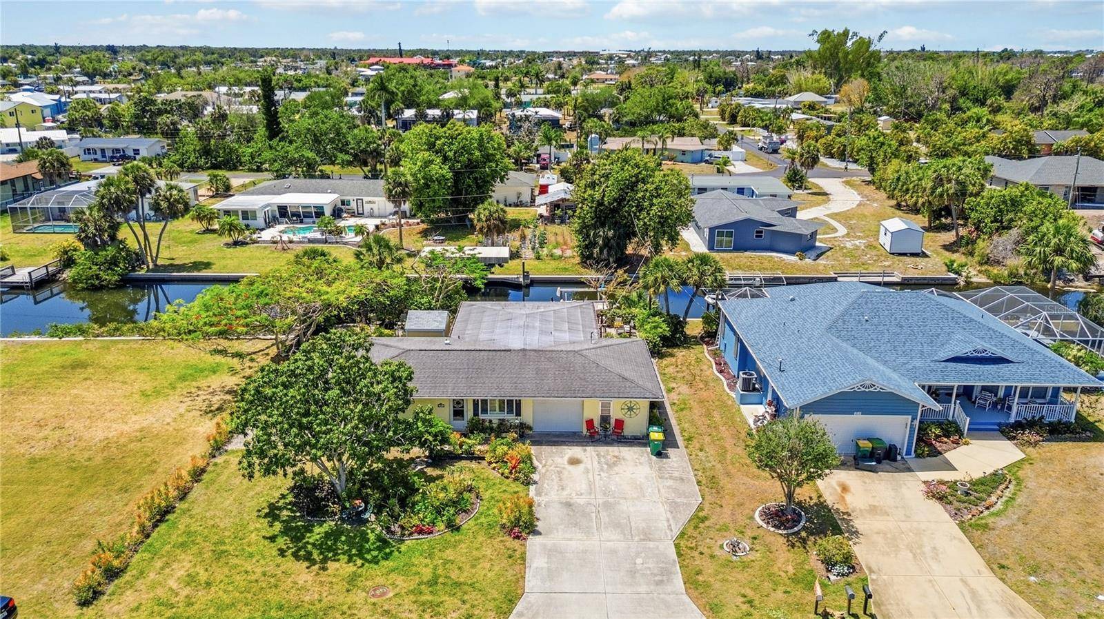 885 E 3RD ST, Englewood, FL 34223
