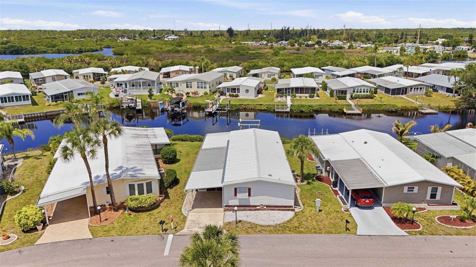 118 MARTINIQUE RD, North Port, FL 34287