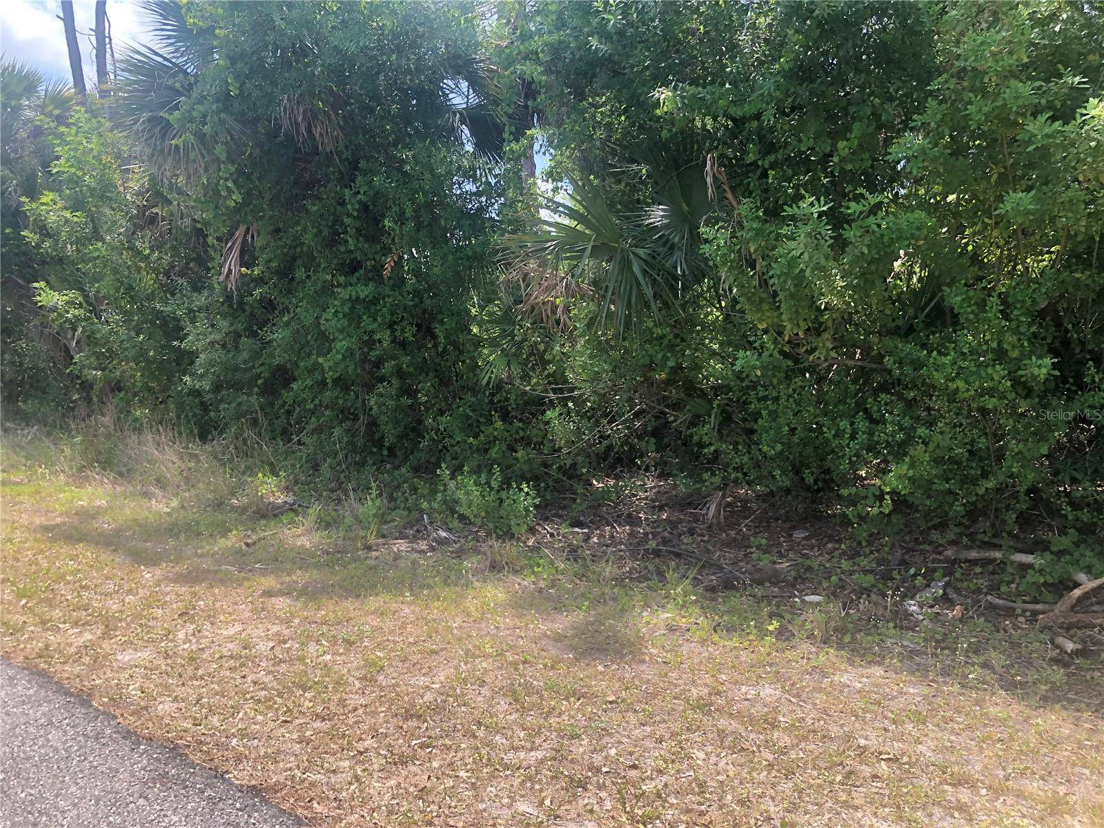 DANDURAND AVE, North Port, FL 34291