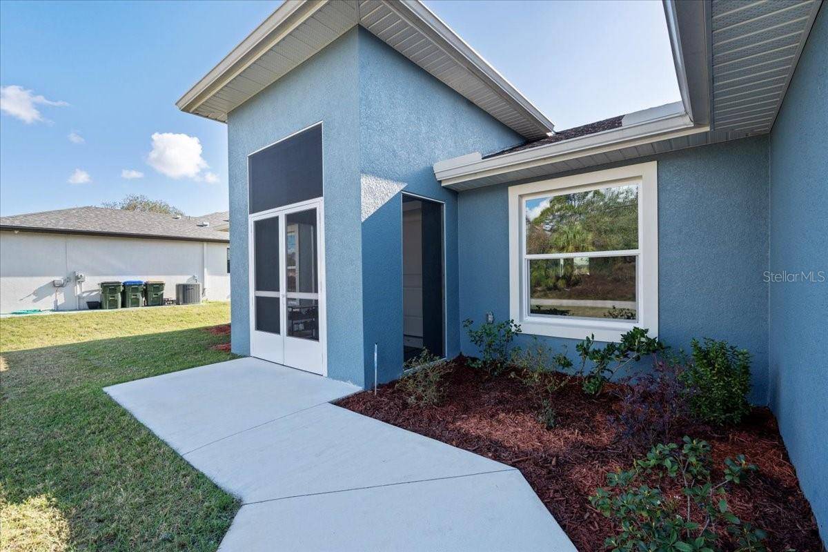 2405 VANCOUVER LN, North Port, FL 34286