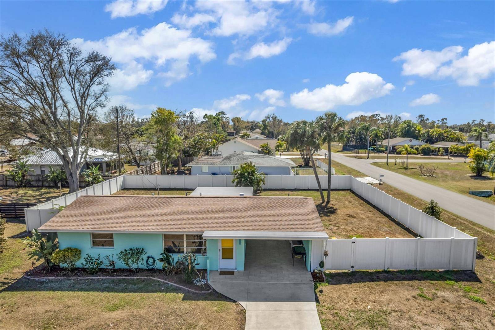 960 DARWIN RD, Venice, FL 34293
