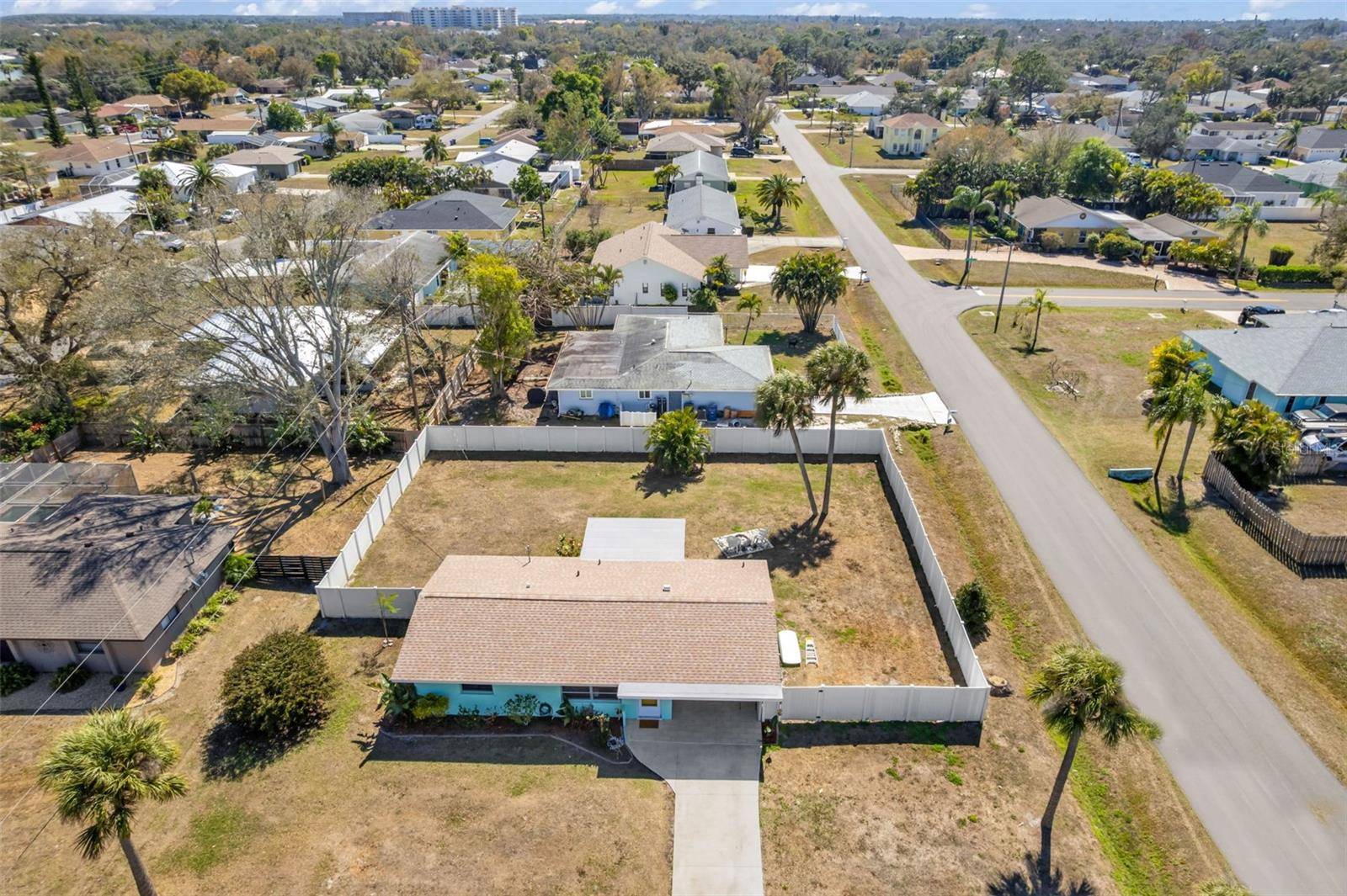 960 DARWIN RD, Venice, FL 34293