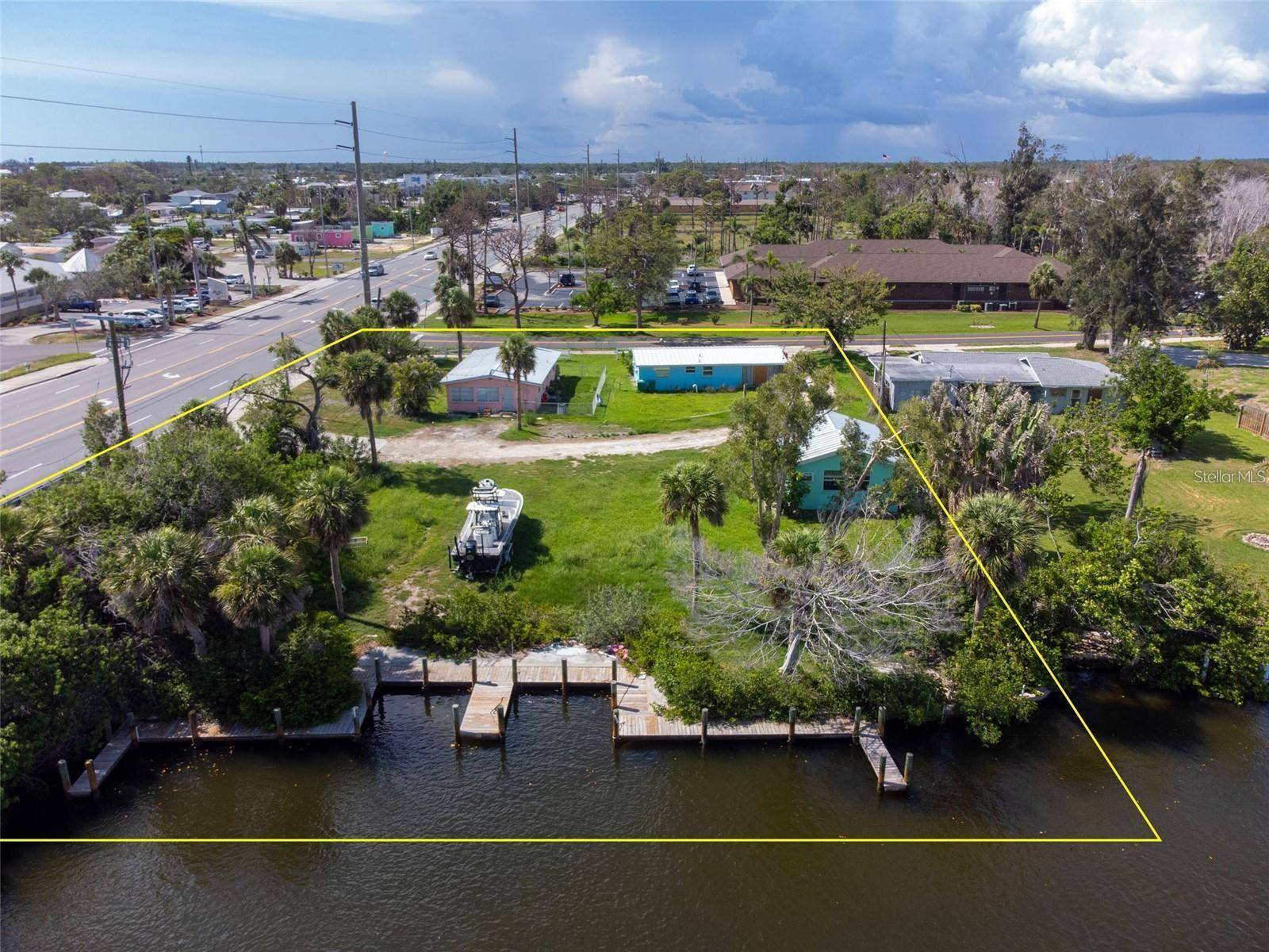 1695 MANOR RD, Englewood, FL 34223