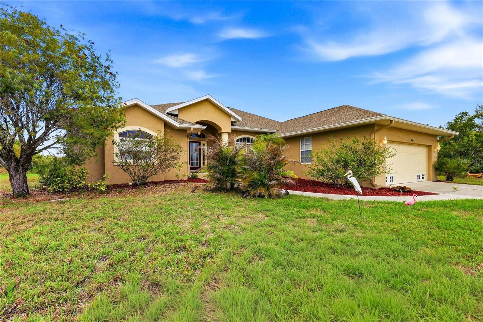 300 BAYTREE DR, Rotonda West, FL 33947