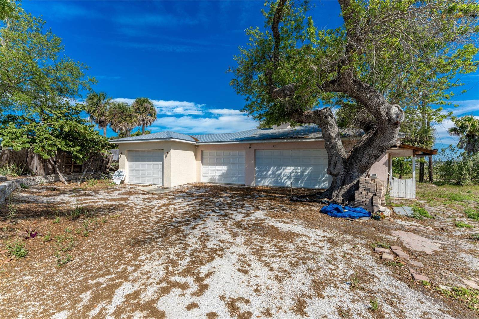6039 MANASOTA KEY RD, Englewood, FL 34223