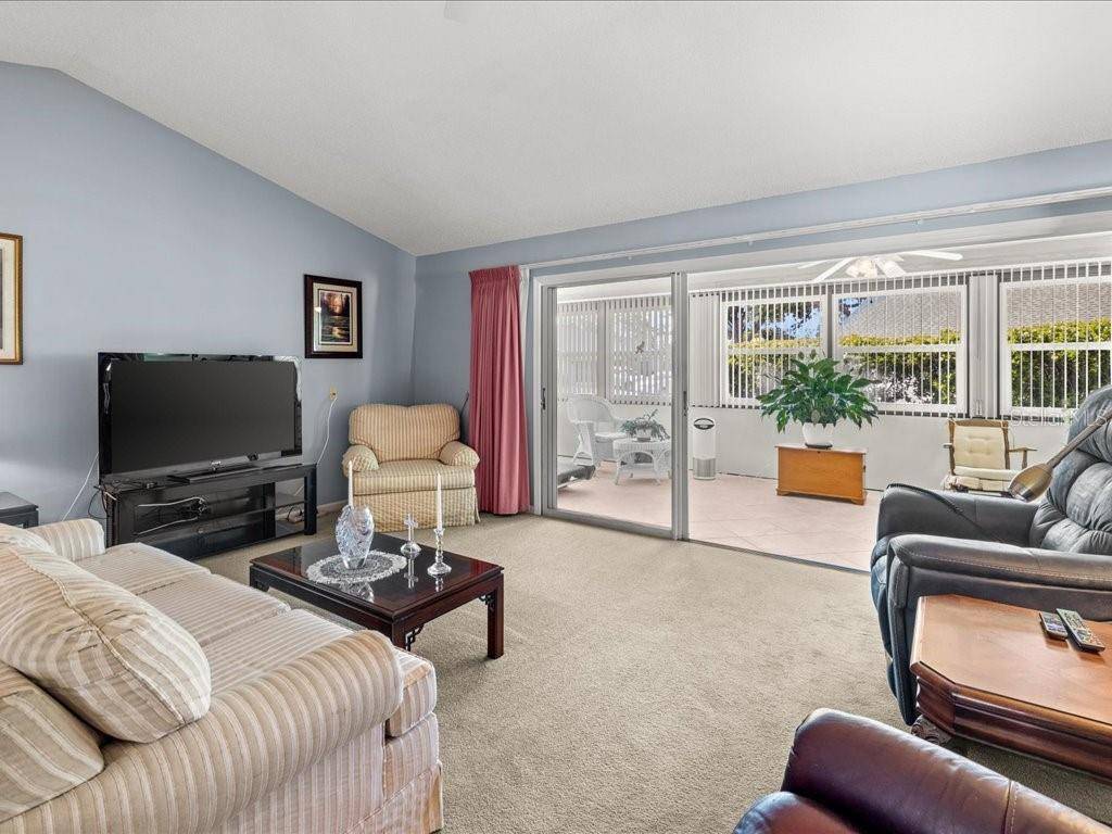 322 FALLING WATERS LN #163, Englewood, FL 34223