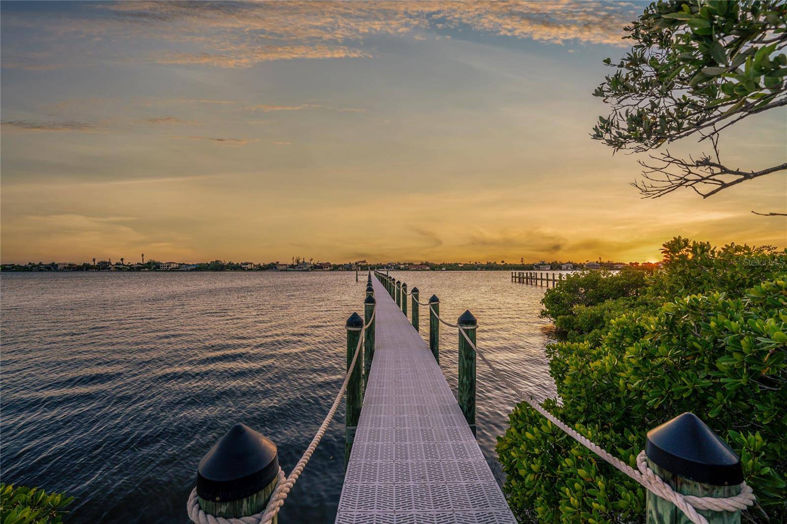 BAYSHORE DR, Englewood, FL 34223