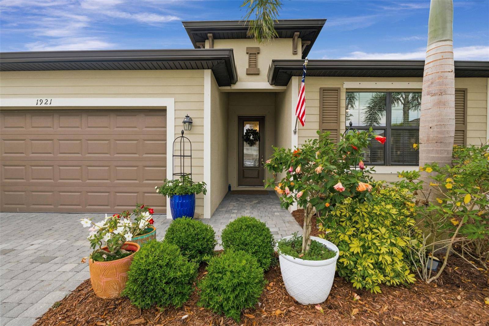 1921 E ISLES RD, Port Charlotte, FL 33953