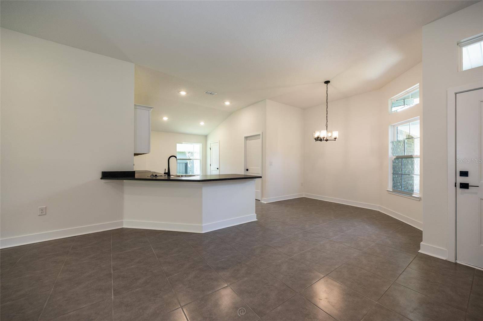 77 PICKERING DR, Palm Coast, FL 32164