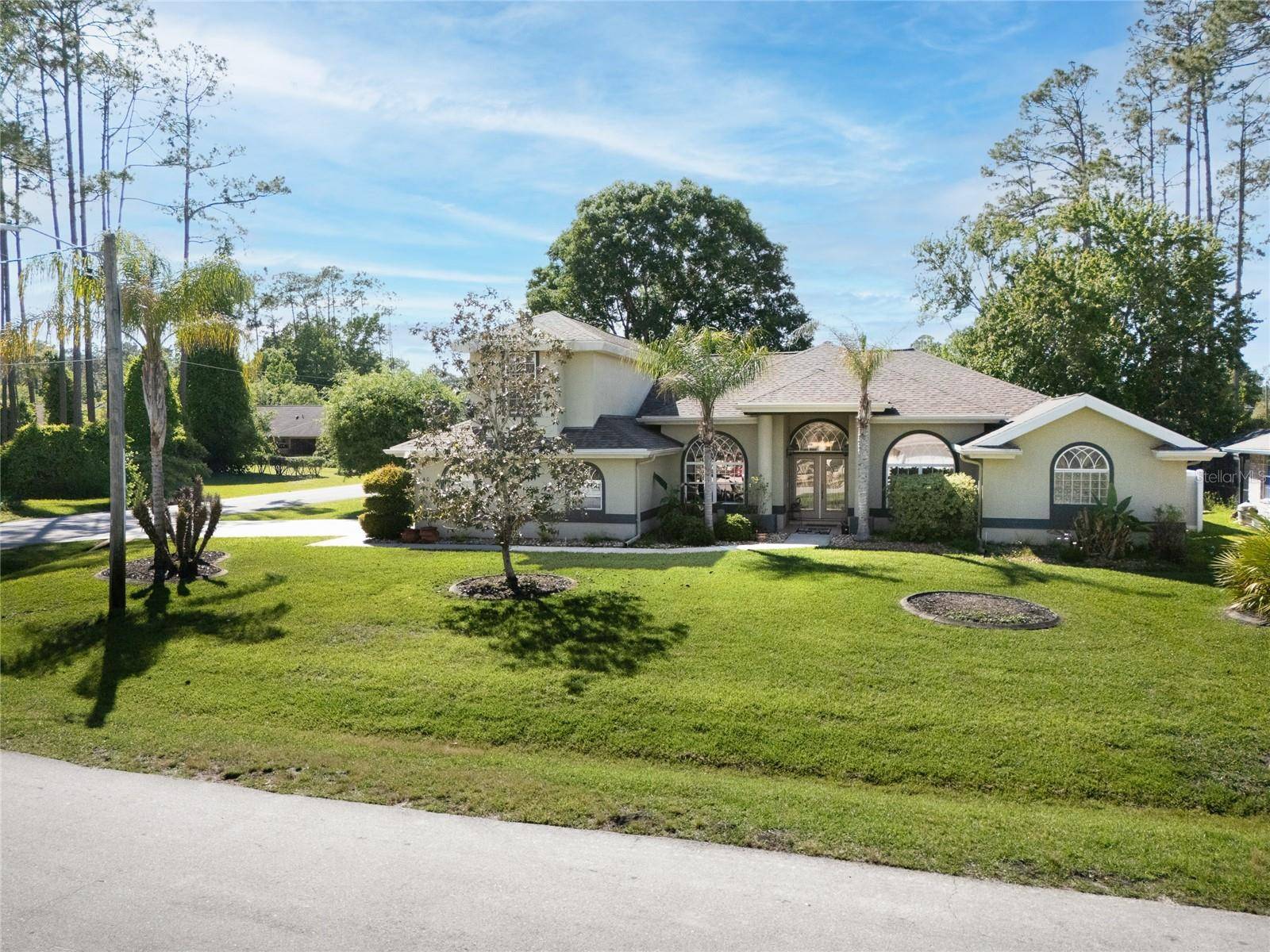 40 EDGEWATER DR, Palm Coast, FL 32164