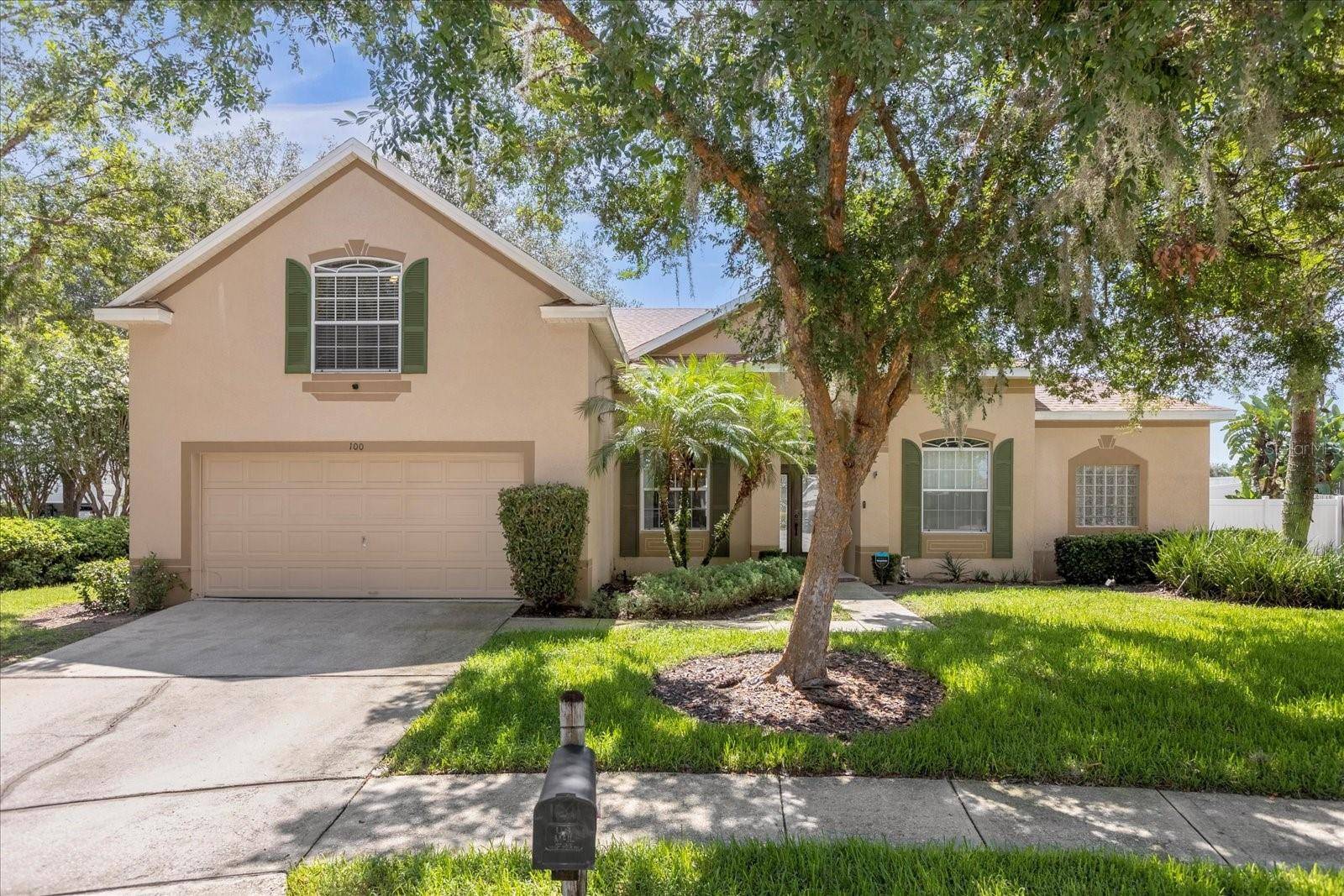 100 HOLLYBROOK CT, Davenport, FL 33897