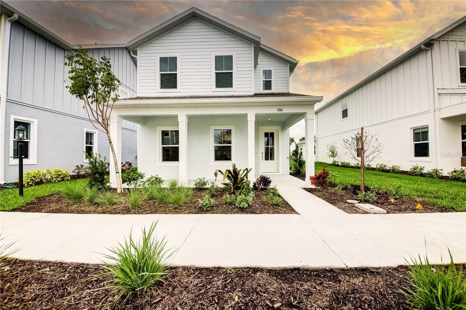 200 EAGLESTON LN, Lakewood Ranch, FL 34240