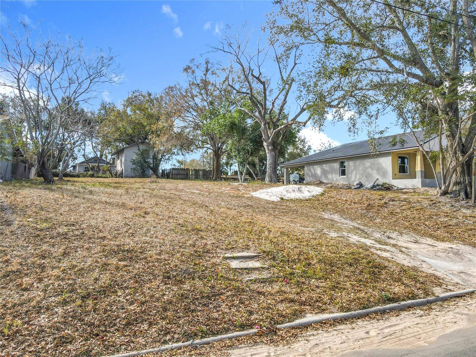 309 WEAVER AVE, Lake Wales, FL 33853