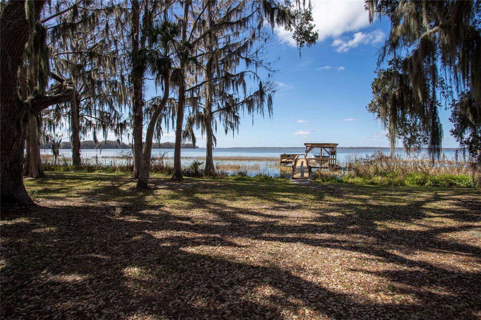 31035 COVE RD, Tavares, FL 32778