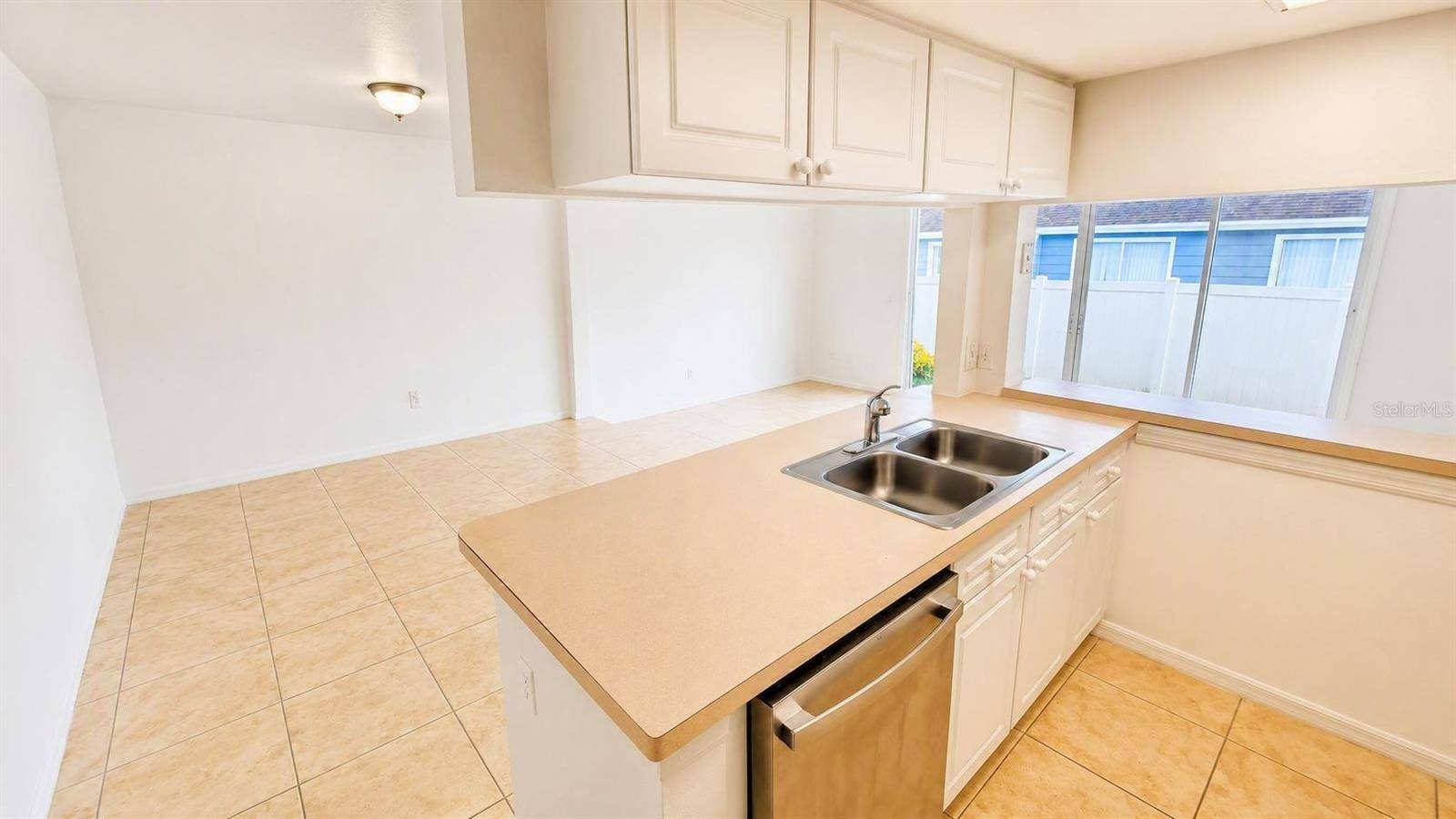 225 MANGO DR, Davenport, FL 33897