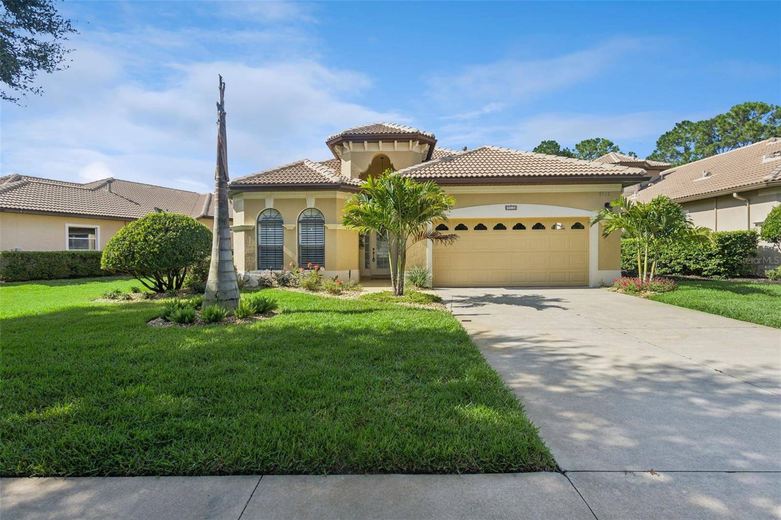 9512 SERRA CT, Howey In The Hills, FL 34737