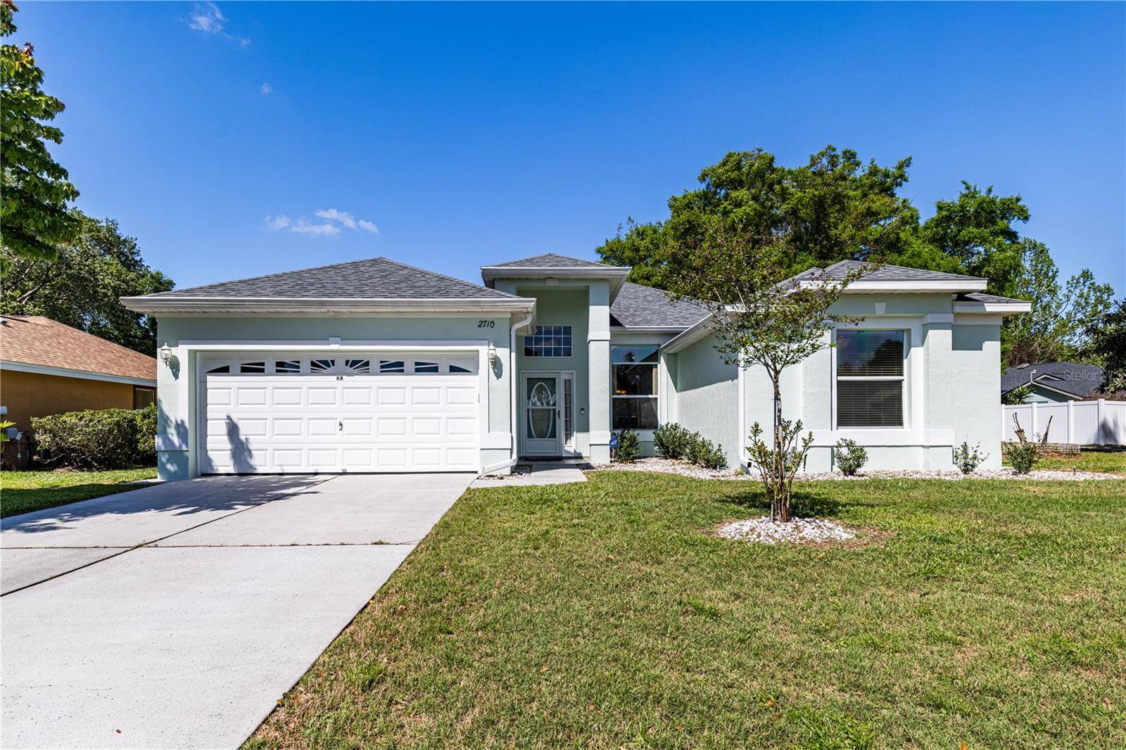 2710 AUTUMN LN, Eustis, FL 32726