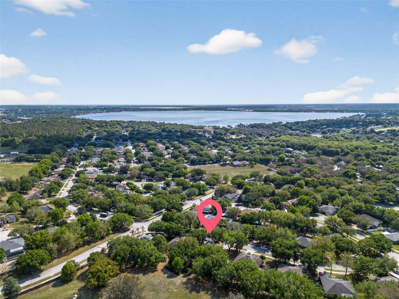 1305 WINDY BLUFF DR, Minneola, FL 34715