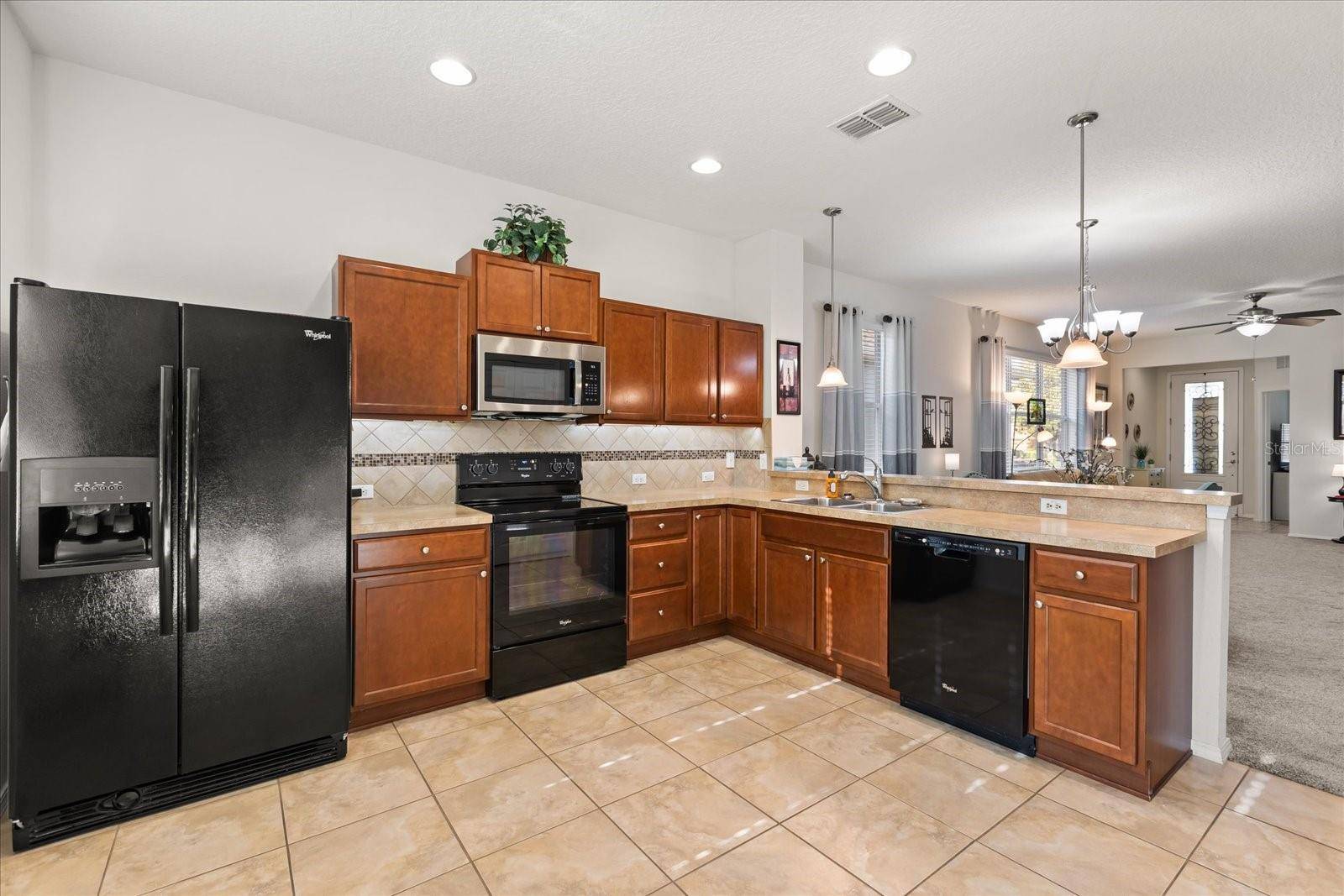22024 BELGIAN CT, Mount Dora, FL 32757