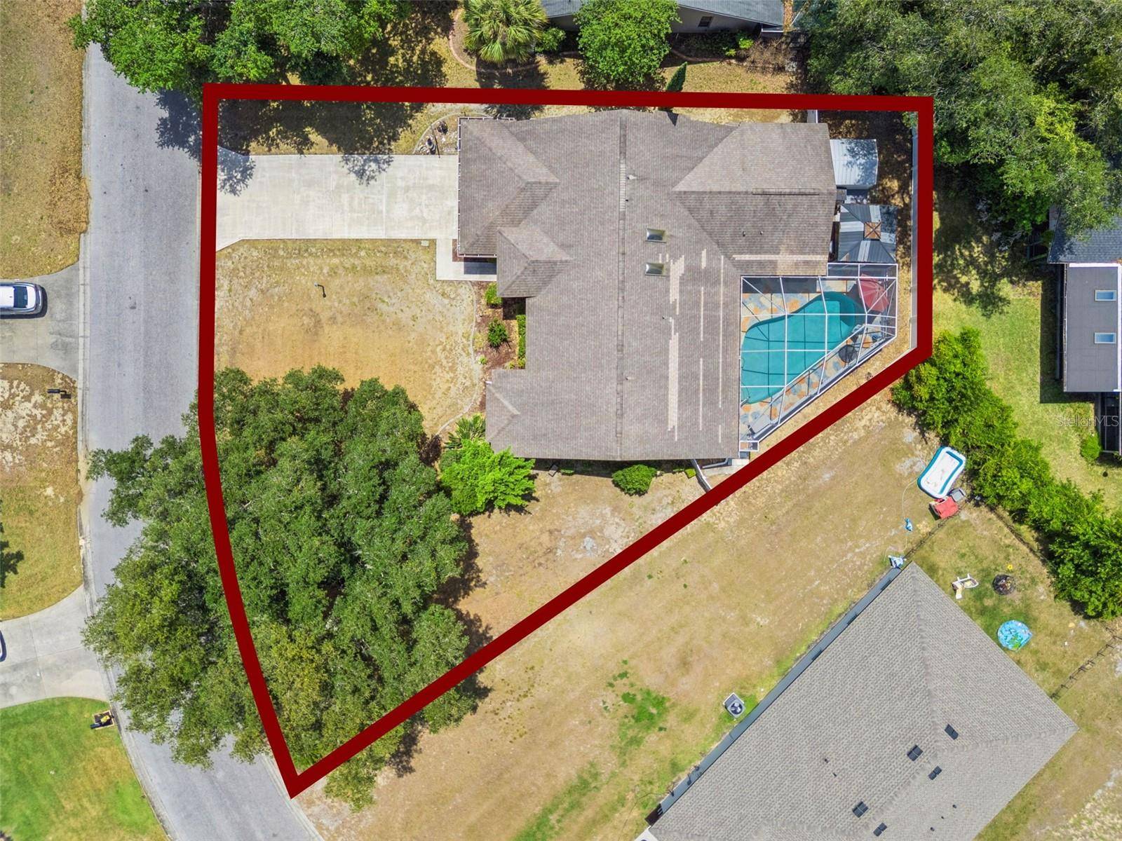33939 VALENCIA DR, Leesburg, FL 34788