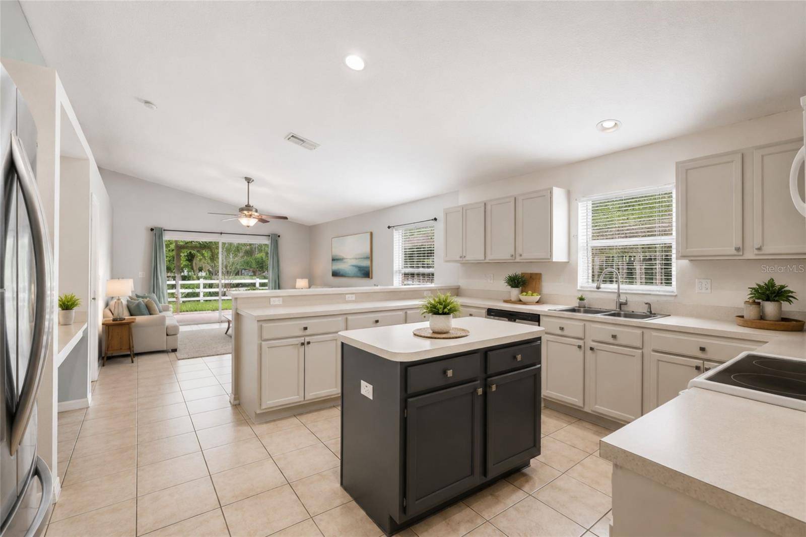 3002 LORIMER CT, Groveland, FL 34736