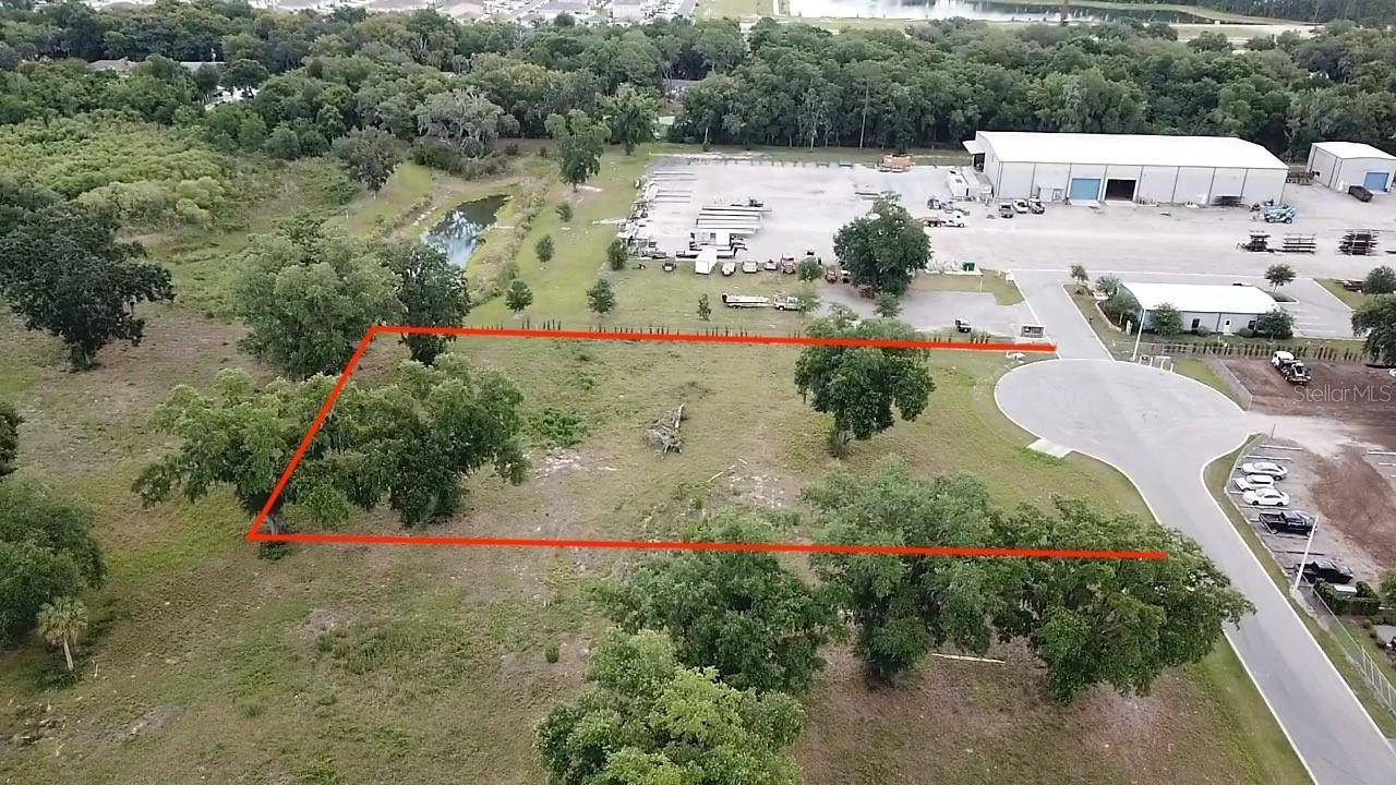 1080 DUCK BOX RD, Umatilla, FL 32784