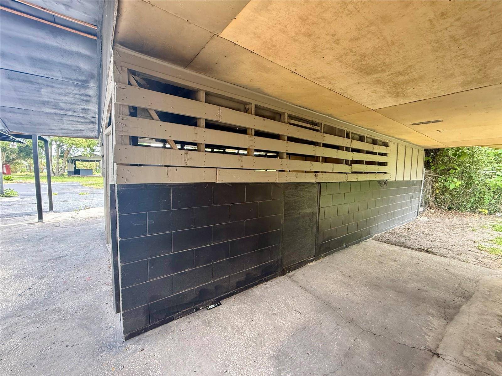 E BATES AVE, Eustis, FL 32726