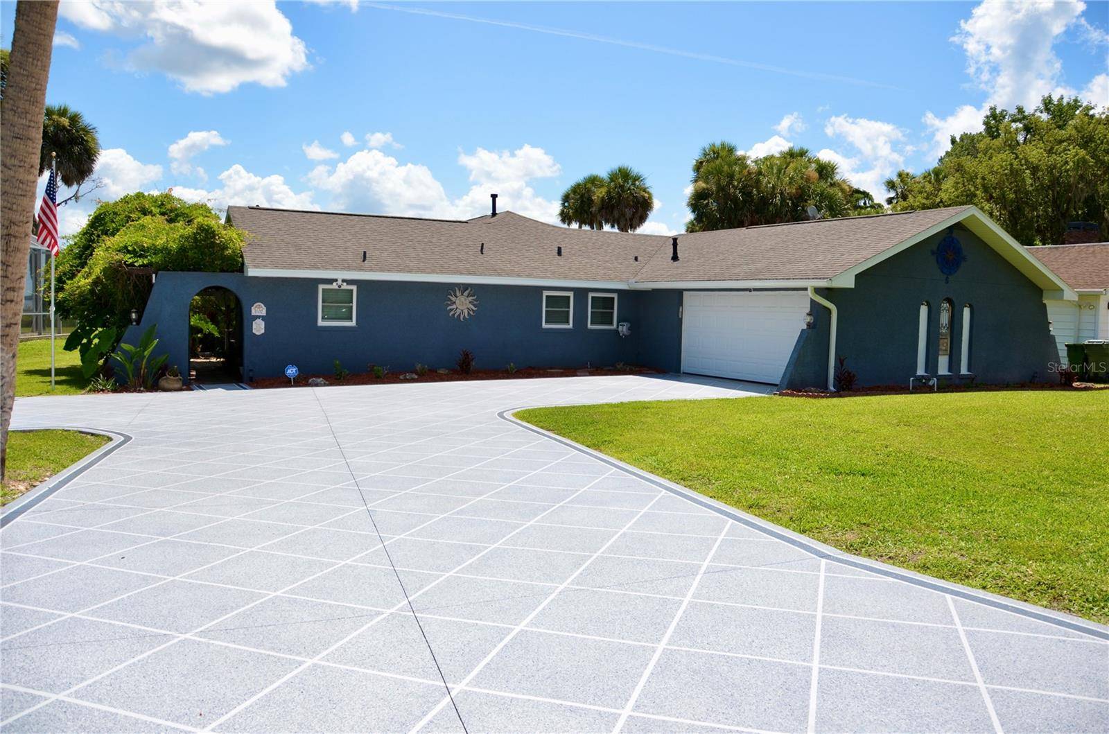 1102 N PALMETTO ST, Leesburg, FL 34748