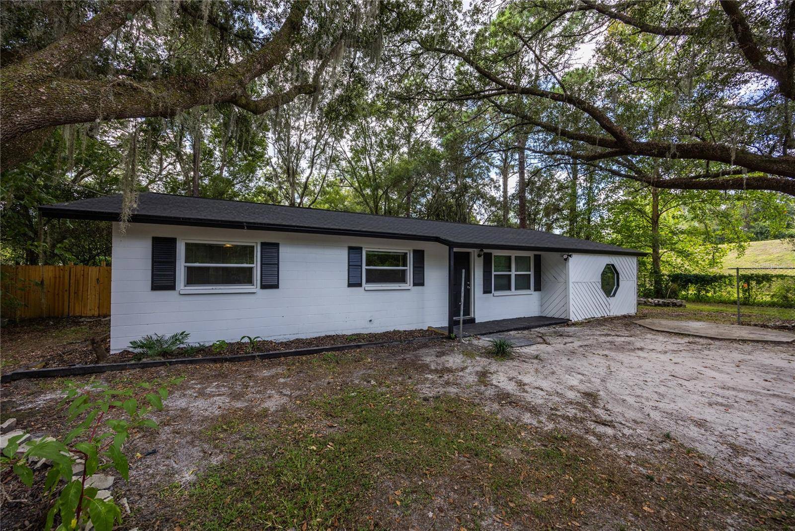 14637 NE 145TH AVE, Waldo, FL 32694