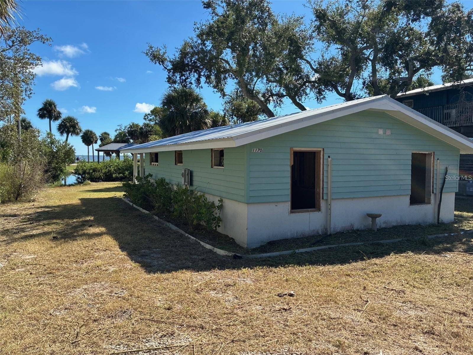 1170 WHIDDON AVE, Cedar Key, FL 32625