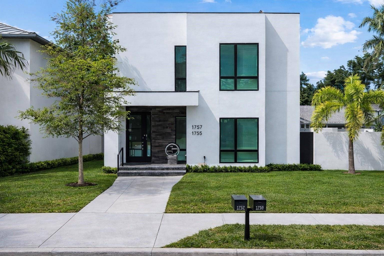 1755 7TH ST, Sarasota, FL 34236