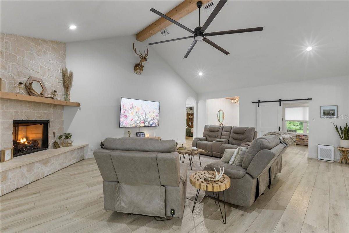 9061 KATHERINE WAY, Fanning Springs, FL 32693