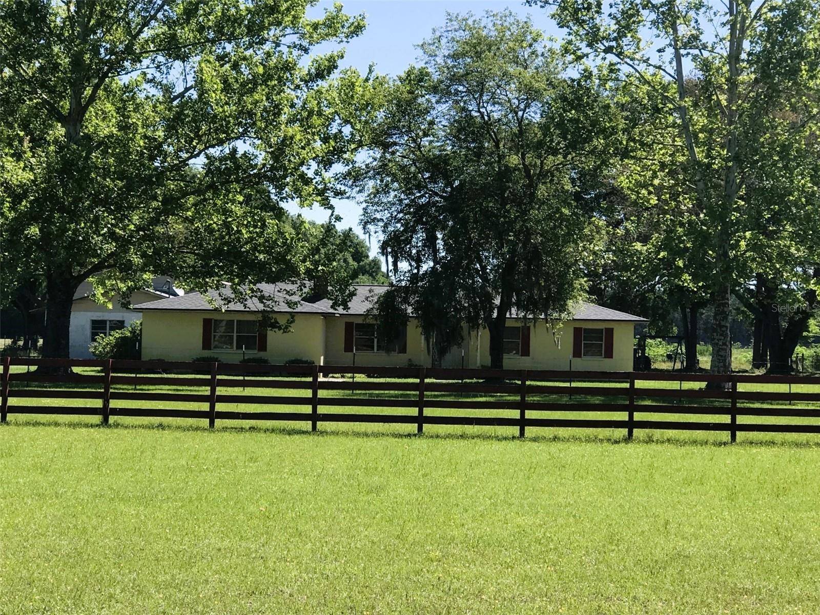 10 SW 50TH AVE, Bell, FL 32619
